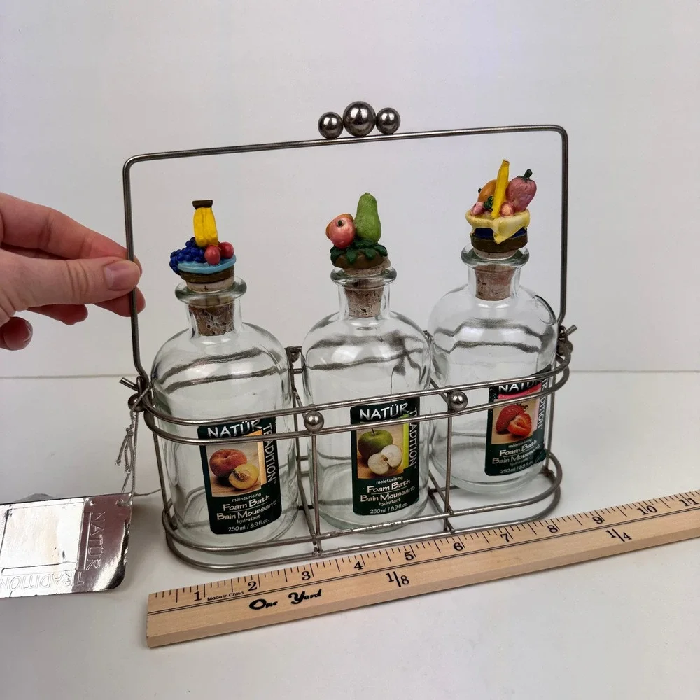 Vtg Natur 90s EMPTY Glass Bottles w Cork Fruit 3D Lid w Metal Carrier Foam Bath
